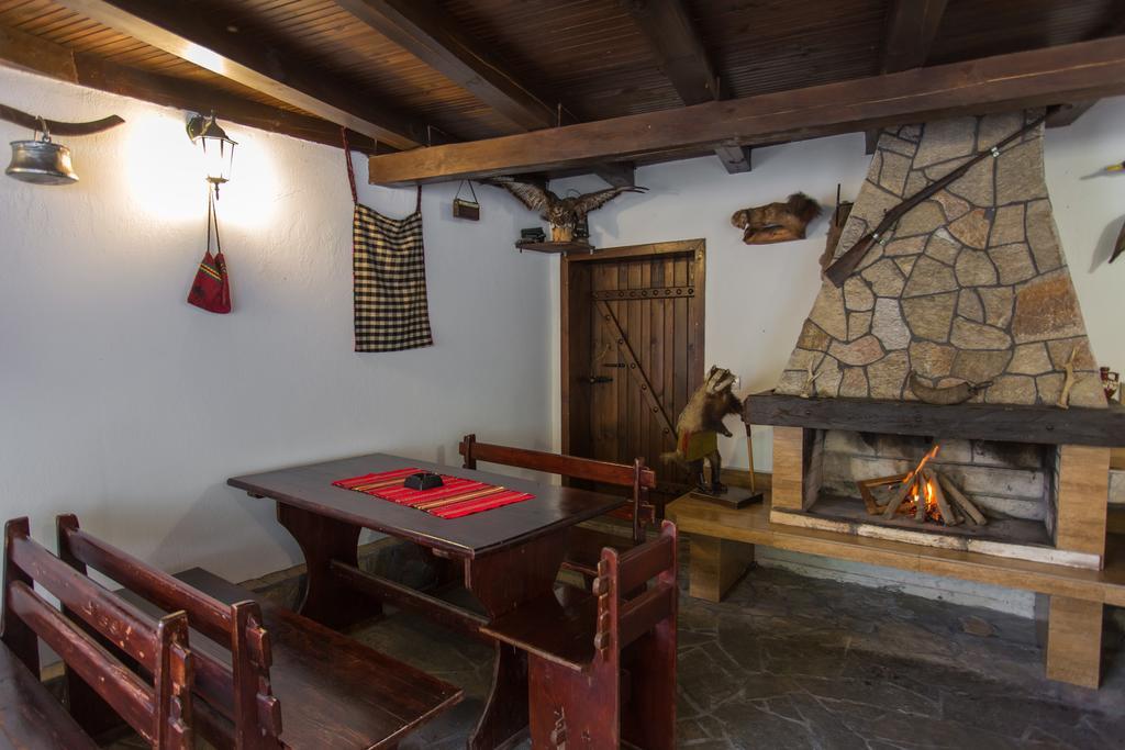 Hera Guest House Chiflik Extérieur photo