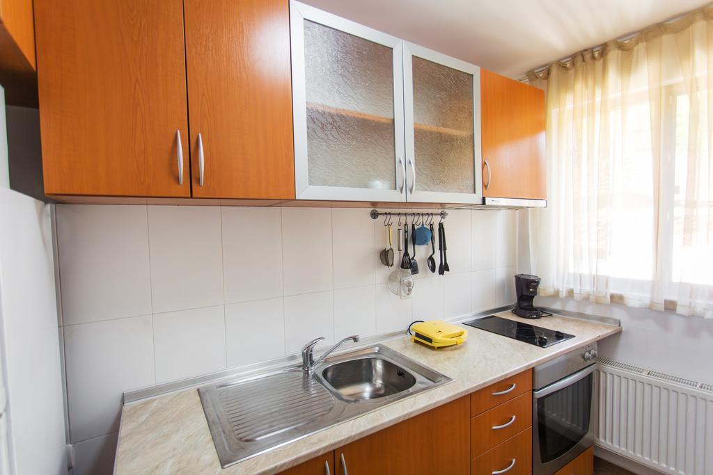 Hera Guest House Chiflik Extérieur photo
